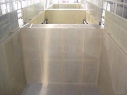 玻璃钢防腐池体与地坪现场
